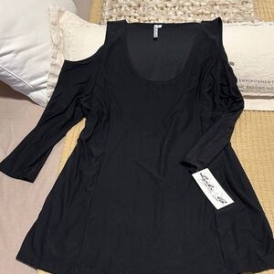 Elegant Black Cold Shoulder Top